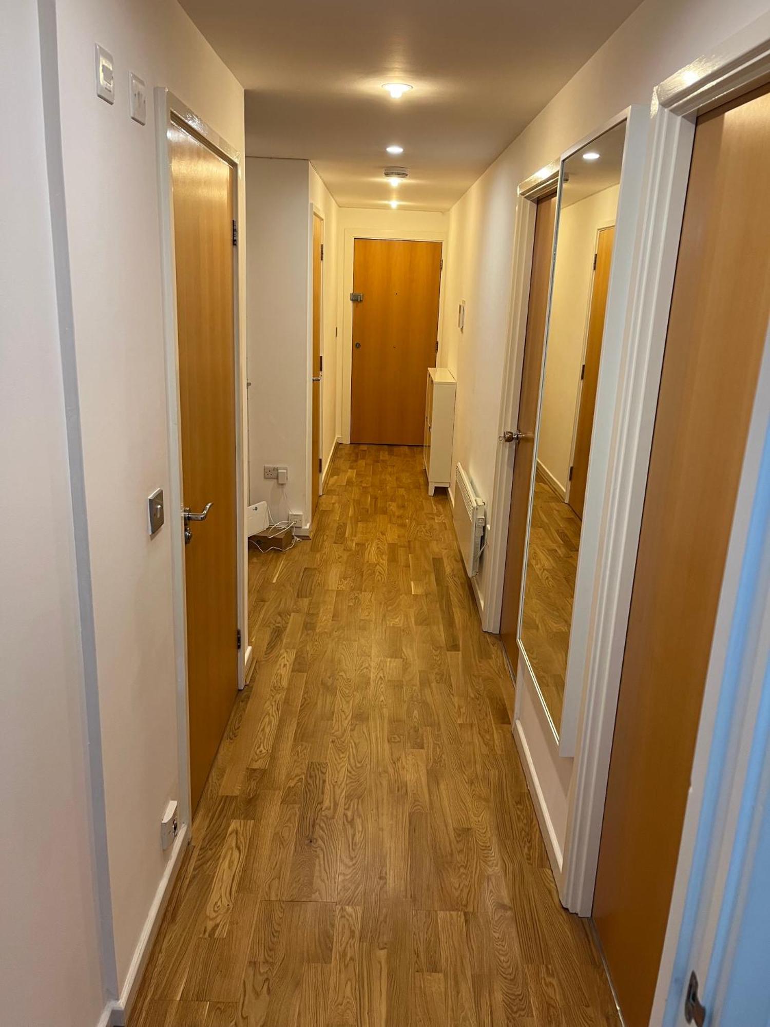 Roomzzz Near The Excel Exhibition Centre Royal Victoria O2 Arena Central 24 Hour Self Check-in * Londra