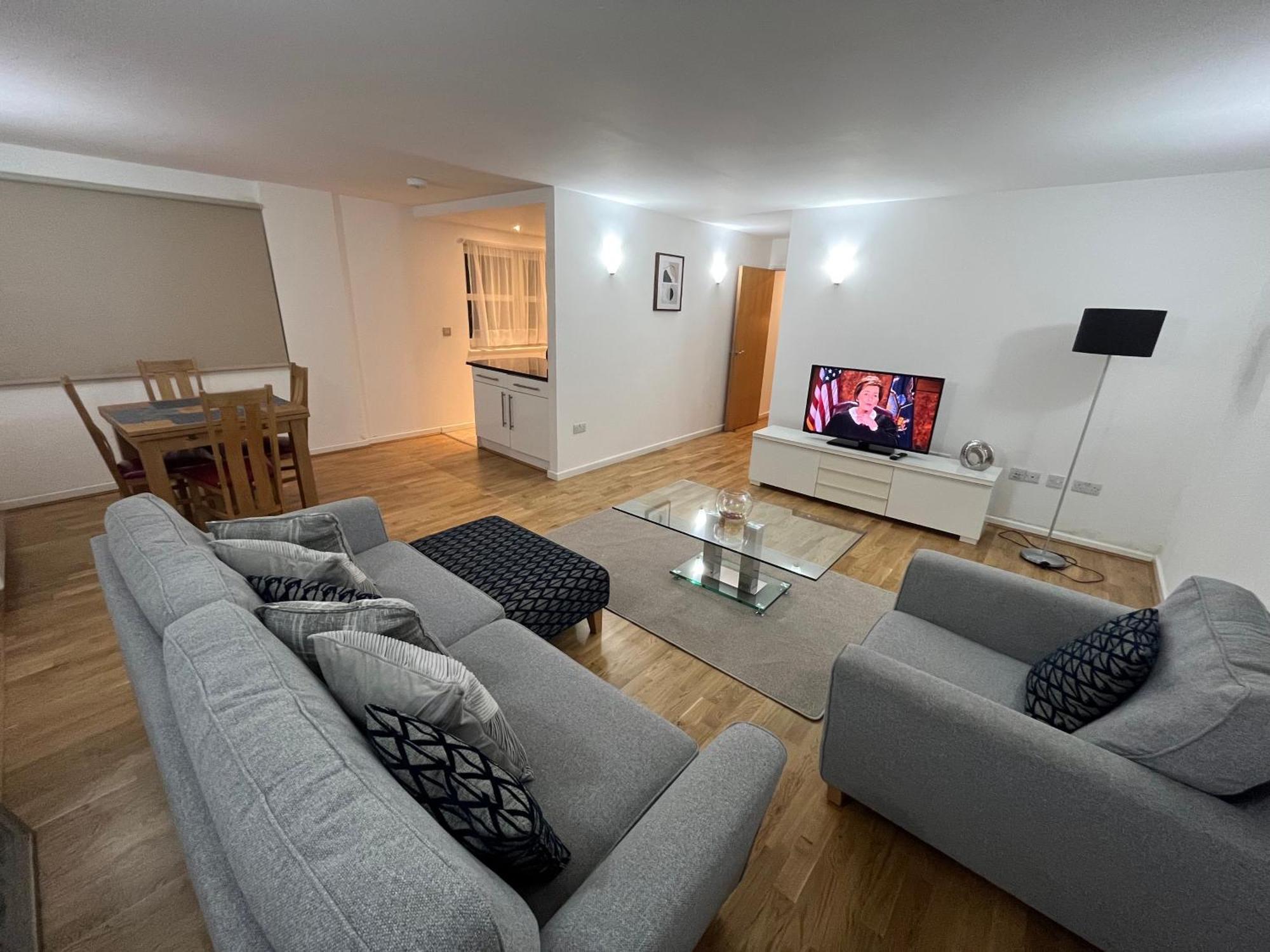 Roomzzz Near The Excel Exhibition Centre Royal Victoria O2 Arena Central 24 Hour Self Check-in Affittacamere Londra